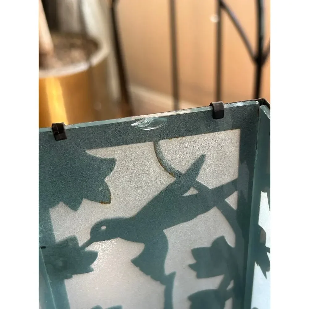 Unbranded hummingbird candle